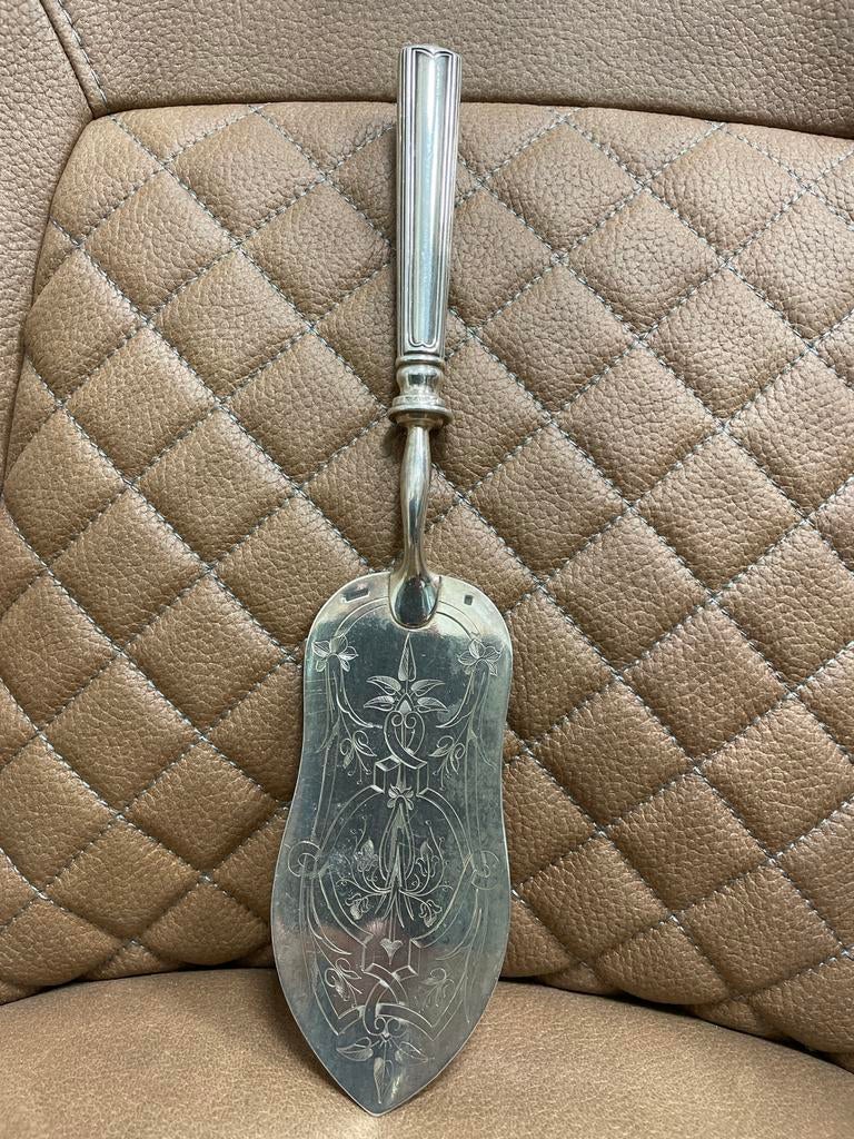 Antiek zilveren taartschep met gegraveerd decor, Ophalen of Verzenden