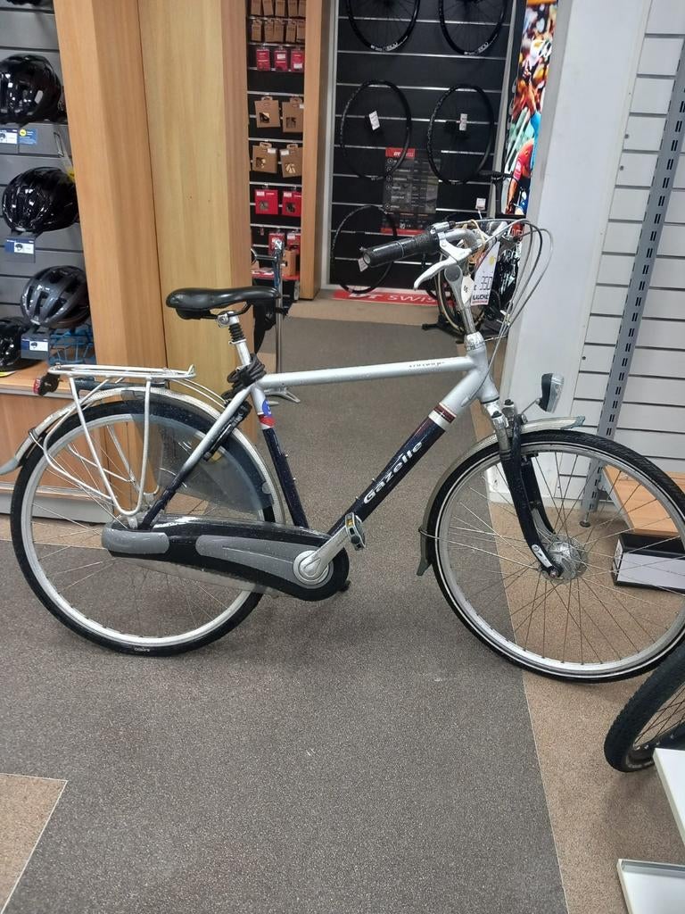 28" Gazelle Orange [54cm] School Jongensfiets., Fietsen en Brommers, Fietsen | Jongens, Gebruikt, Versnellingen, Gazelle Batavus Cortina Cube