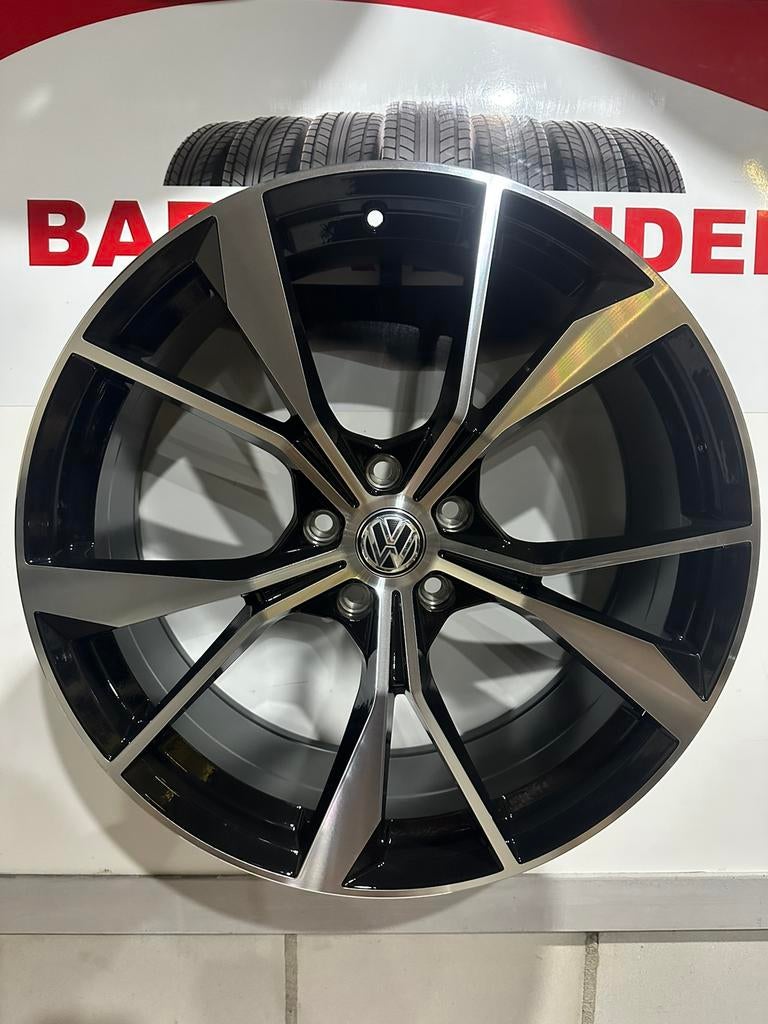 19/20 inch. VW Tiguan Misano velgen, Auto-onderdelen, Banden en Velgen, Ophalen of Verzenden, 20 inch, Velg(en)