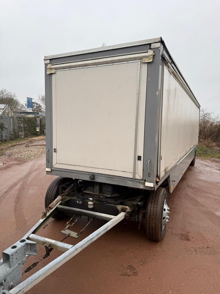 Aanhanger 7 meter met 4 kleppen, Ophalen, Gebruikt