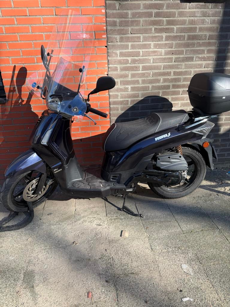 Kymco People S scooter met windscherm en topkoffer, Gebruikt, Overige modellen, Maximaal 45 km/u, Ophalen of Verzenden