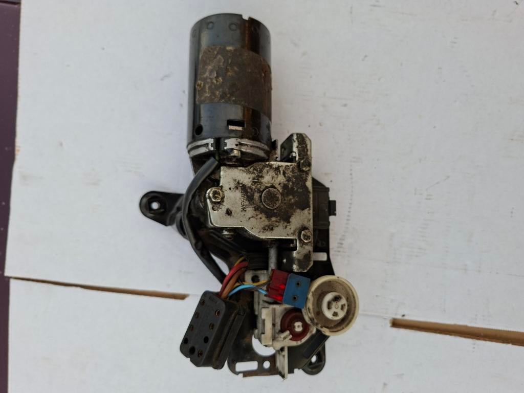 Mercedes W124 achterruitenwisser motor, Ophalen of Verzenden, Mercedes-Benz