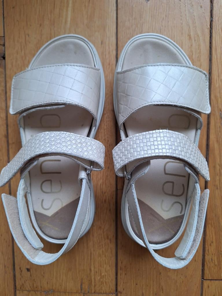 Sandalen Xsensible stretchwalker, maat 36, 1x op gelopen, Kleding | Dames, Beige, Sandalen of Muiltjes, Zo goed als nieuw, Ophalen