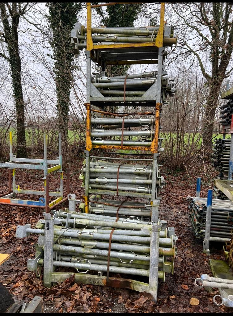 Bouwstempels 100 cm / 150 cm en 120 cm / 160 cm - gebruikt, Ophalen, Gebruikt, Overige typen, Minder dan 2 meter