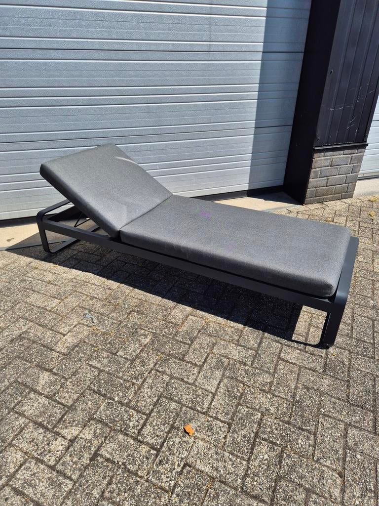 Fermob bellevie ligbed daybed anthracite Nieuw/demo, Tuin en Terras, Ophalen, Zo goed als nieuw, Aluminium