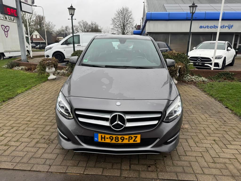 Mercedes-Benz B-Klasse B 180 122PK 7G-DCT 2018 Grijs, 1325 kg, 4 cilinders, 122 pk, 1595 cc