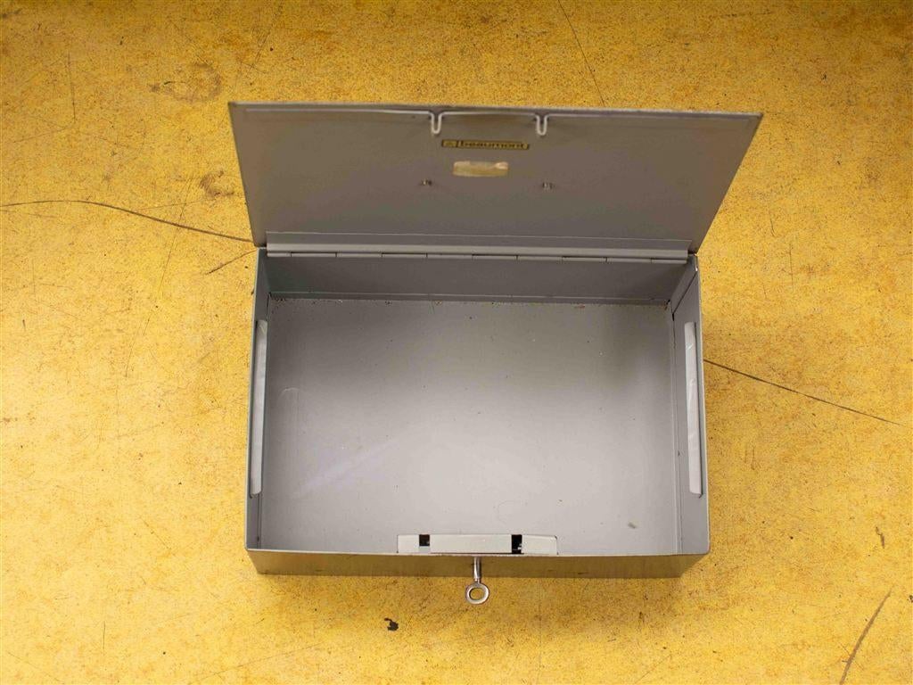 beaumont metalen geldkistje 37642, Minder dan 50 cm, Gebruikt, 50 tot 100 cm, Ophalen of Verzenden