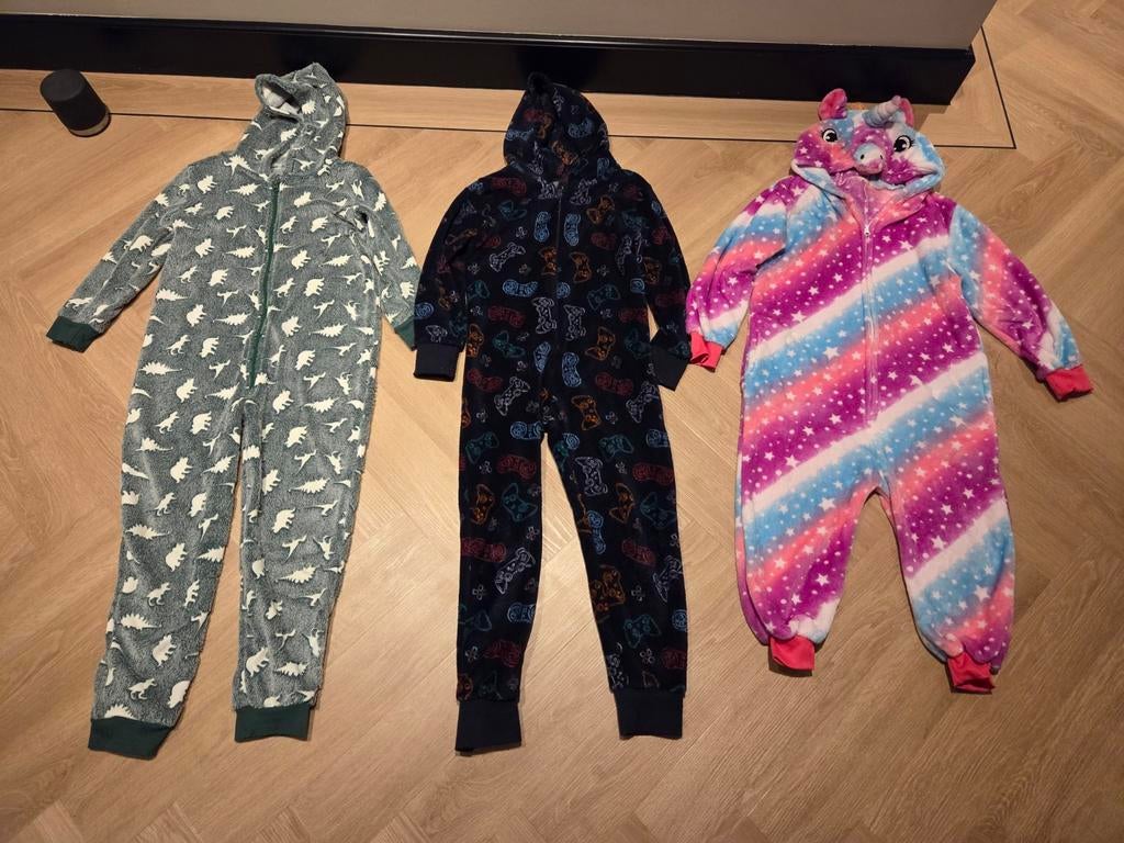 Onesie maat 122 / 128 / 134, Ophalen, Zo goed als nieuw, Jongen of Meisje