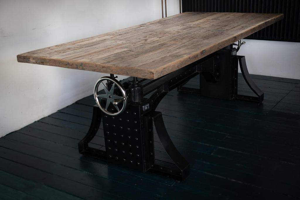 Foto 5 van Verstelbaar opdraaibaar eet / bar tafel onderstel op maat