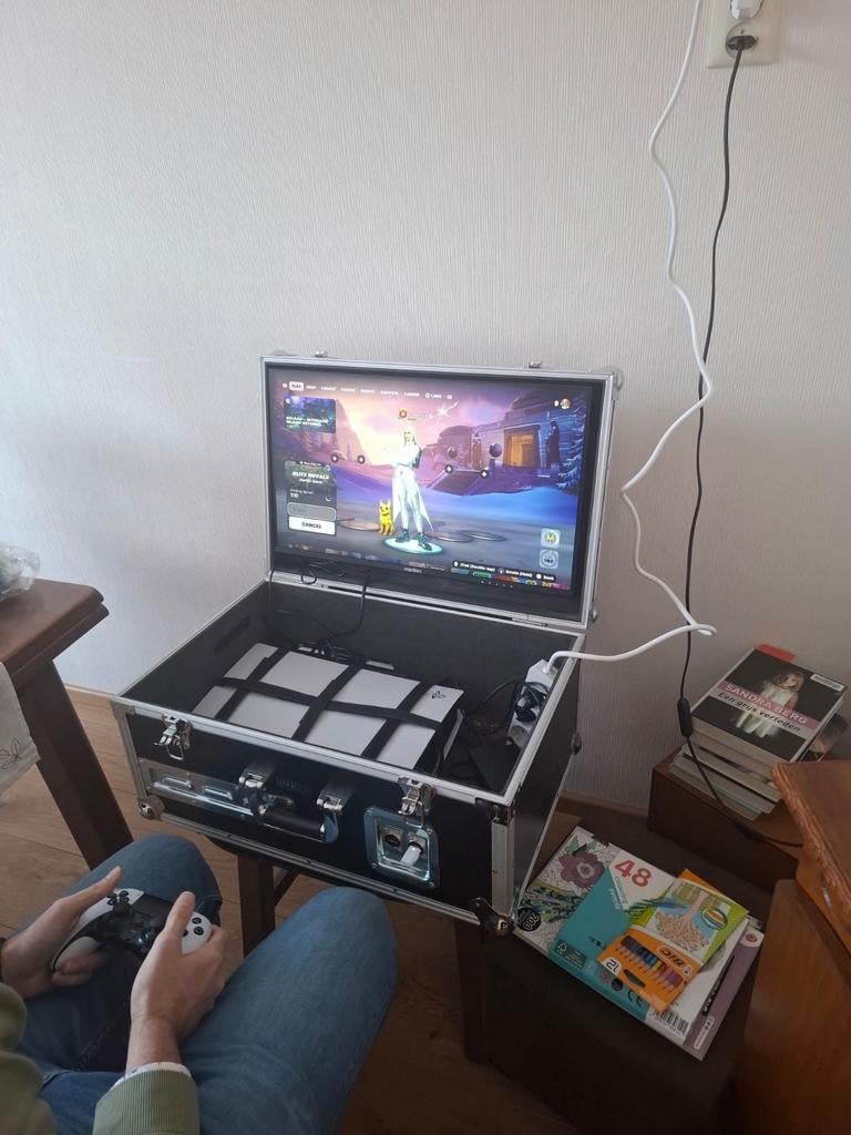 Game koffer, 1 speler, Ophalen, Zo goed als nieuw, Vanaf 7 jaar