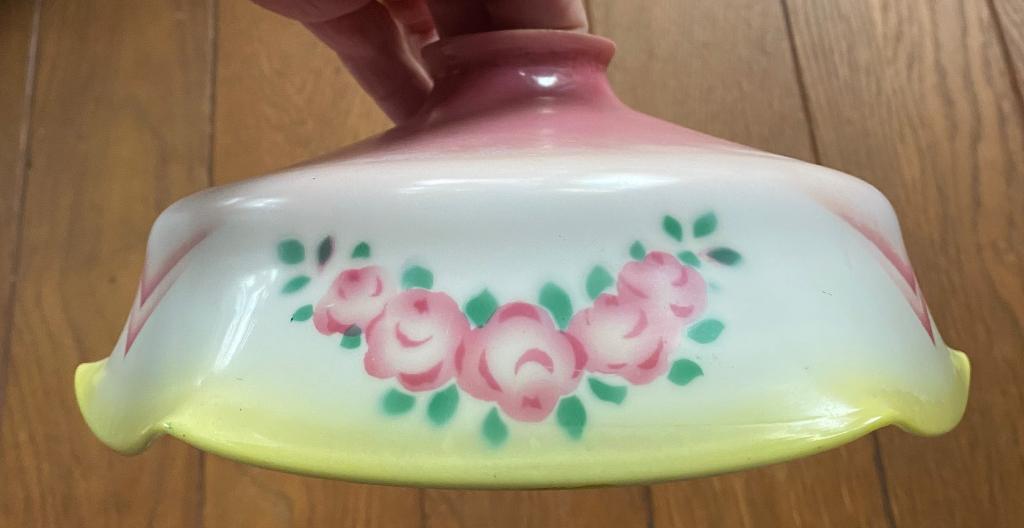 Charmant vintage melkglas lampenkapje, Ophalen
