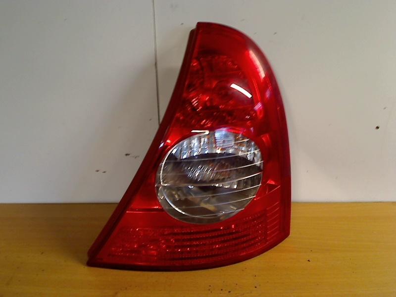 Achterlicht Rechts Renault Clio II (BB/CB) (2001-06/2016-08), Gebruikt, Renault Deutschland AG, Dialog.deutschland@renault.de