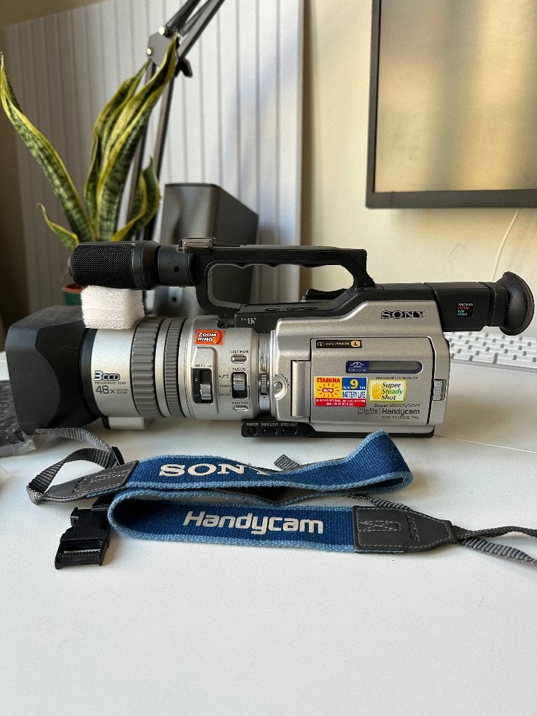 Sony DCR-VX2000e Mint Condition, Audio, Tv en Foto, Ophalen of Verzenden, Zo goed als nieuw, Sony