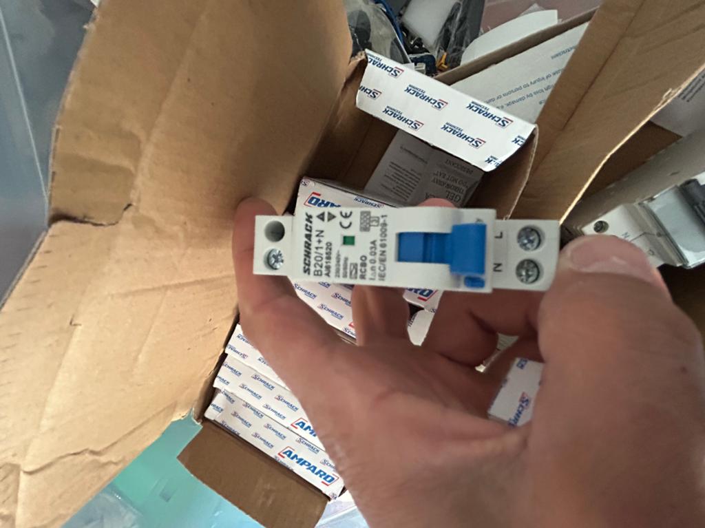 Scrack aardlekautomaat 1P+N 16a, Ophalen of Verzenden, Nieuw, Schakelaar