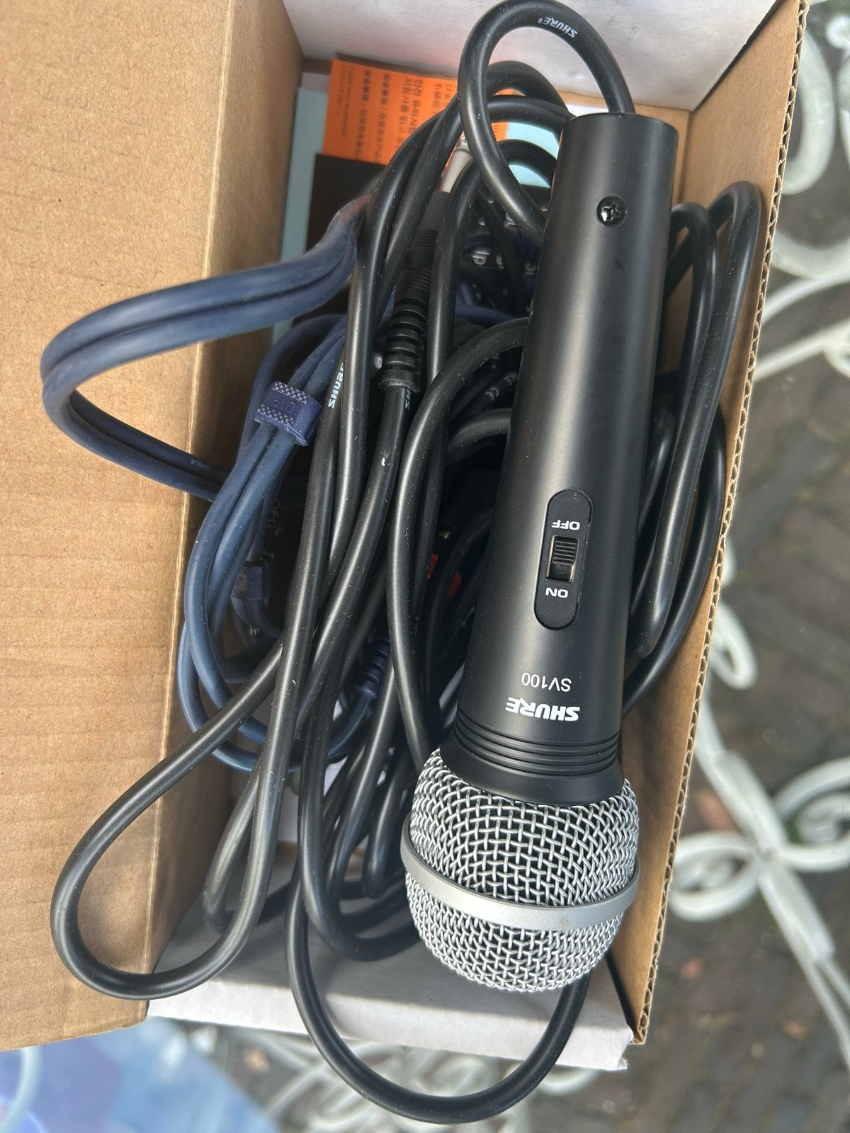 Shure SV100 Multi-Purpose Microfoon met Kabel, Muziek en Instrumenten, Ophalen of Verzenden, Zo goed als nieuw, Zangmicrofoon