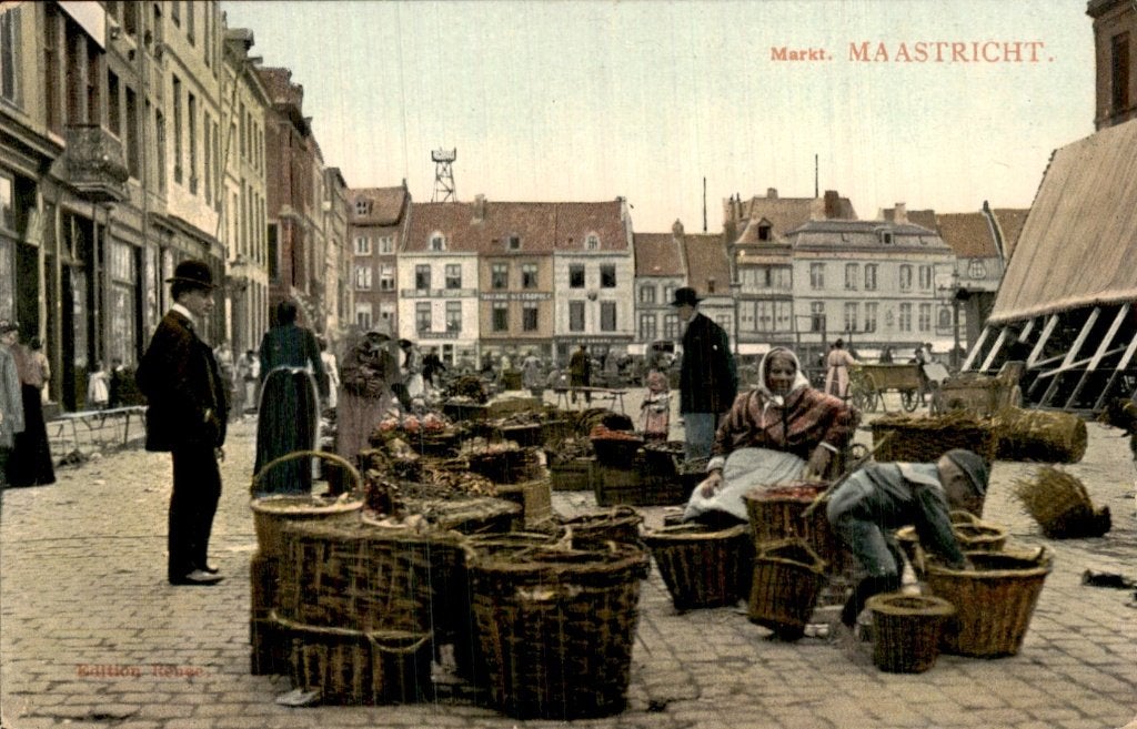 Maastricht - Markt - Kramen, Ophalen of Verzenden, Voor 1920, Gelopen, Limburg