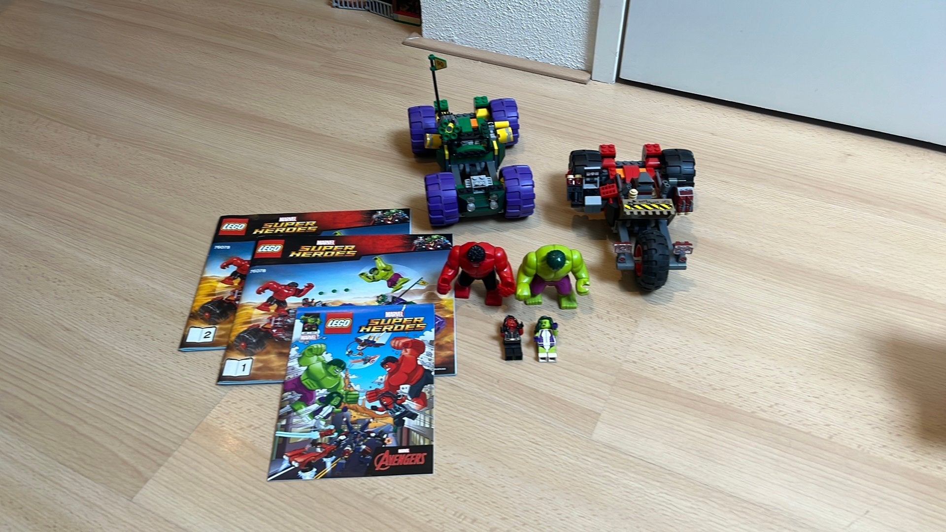 Lego 76078 Hulk vs Red Hulk, Ophalen of Verzenden, Zo goed als nieuw