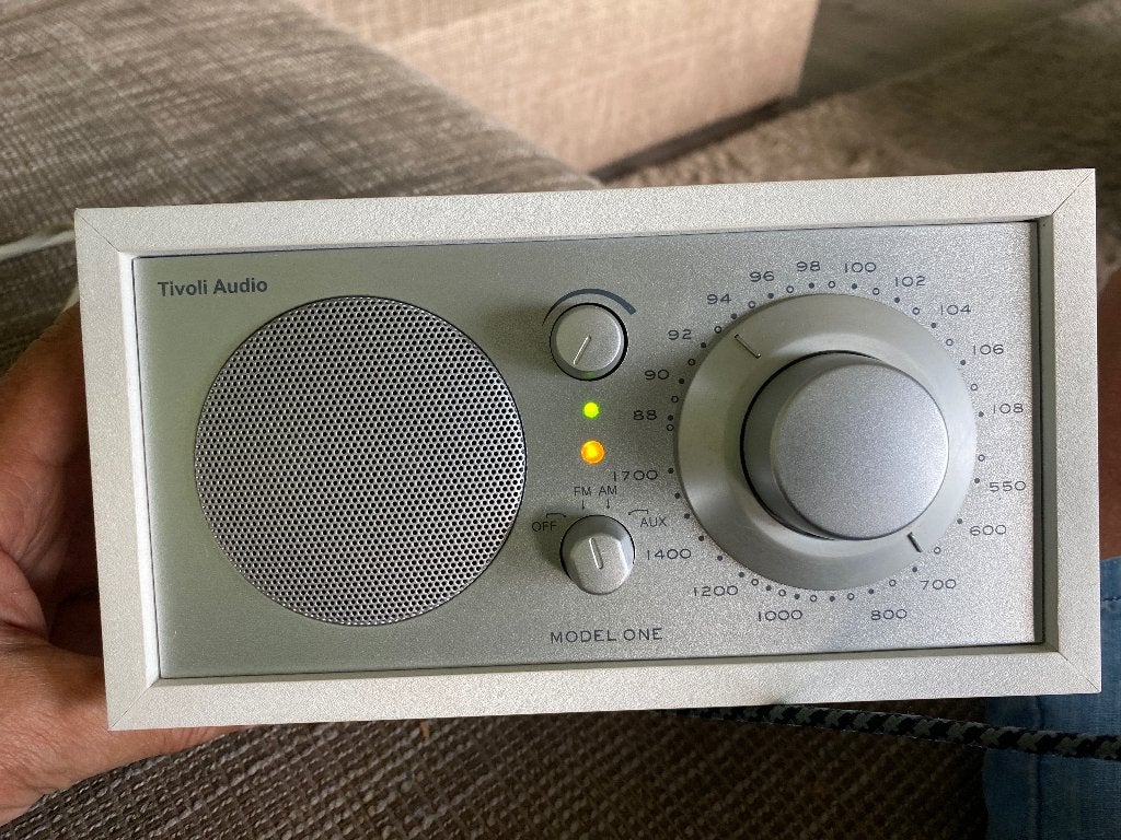Tivoli Audio Model One Radio - Wit/Zilver, Ophalen of Verzenden, Zo goed als nieuw, Radio