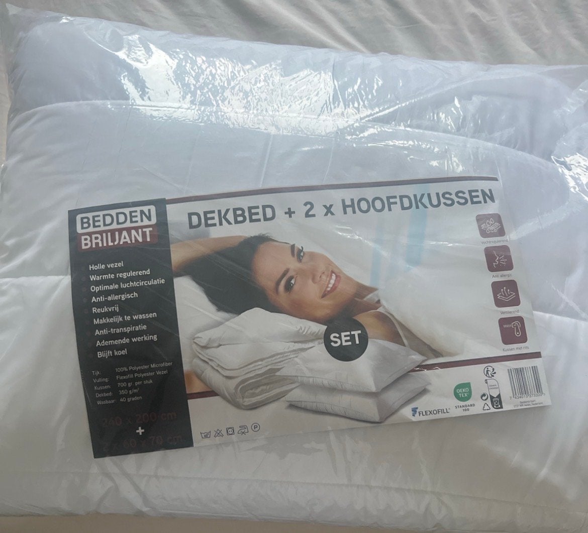 Bedden Briljant Dekbed 240x200 + 2 Hoofdkussens Set 70x60, Huis en Inrichting, Slaapkamer | Beddengoed, Ophalen, Wit, Deken of Dekbed