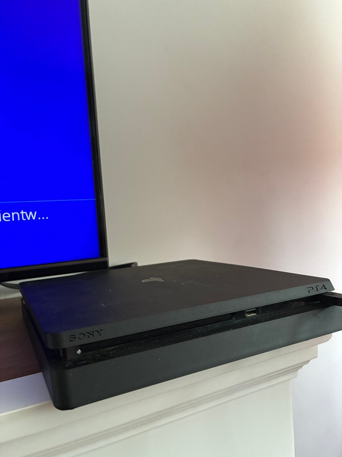 PS4 Slimline 1tb systeemsoftware firmware 11.0 versie, Spelcomputers en Games, Ophalen, Zo goed als nieuw, Zonder controller, Original