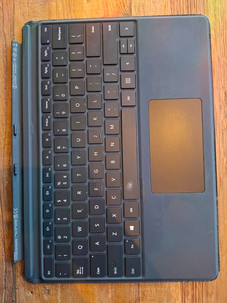 Microsoft Surface 8-11 keyboard typecover model 1905, Computers en Software, Gebruikt, Ophalen of Verzenden, Qwerty, Microsoft