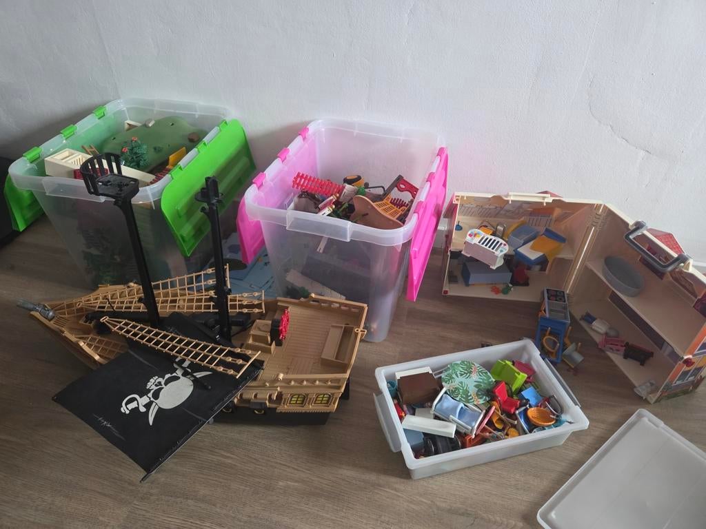 Grote collectie Playmobiel, Ophalen