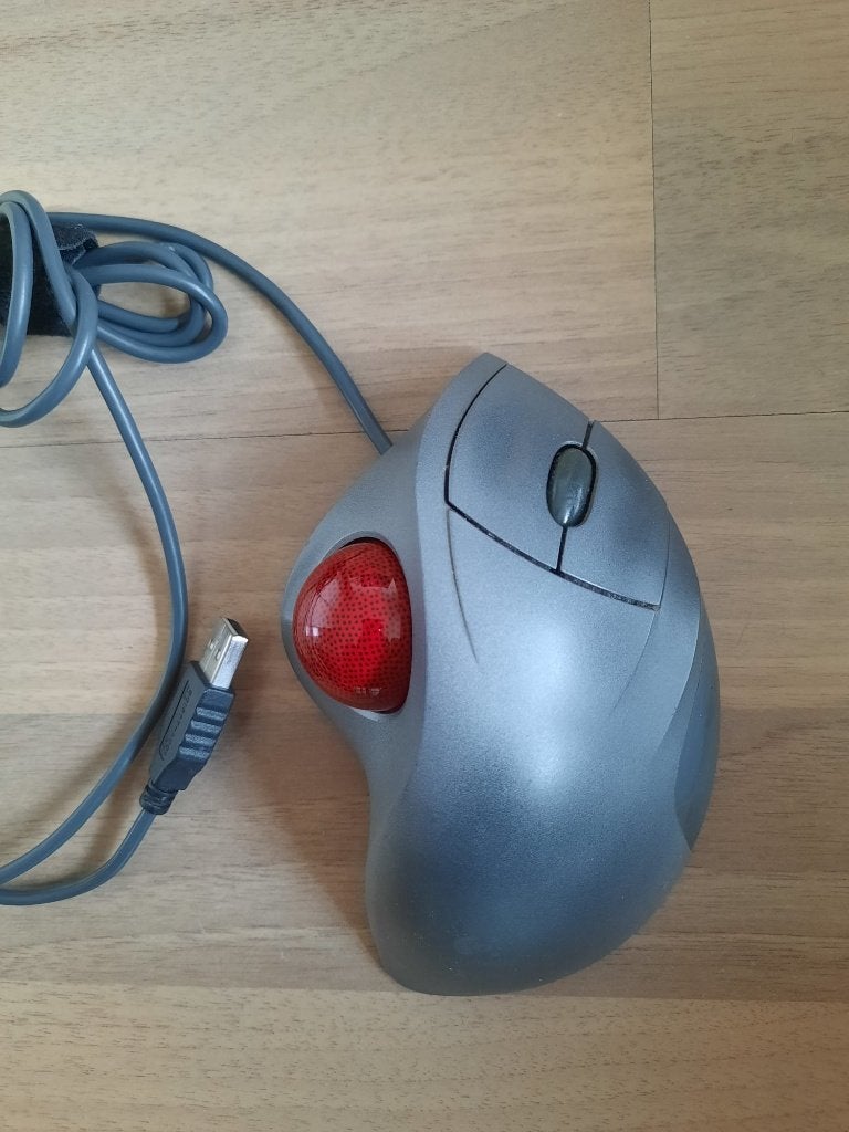 Logitech Trackman Wheel T-BB18 USB Trackball Red, Rechtshandig, Muis, Gebruikt, Ergonomisch