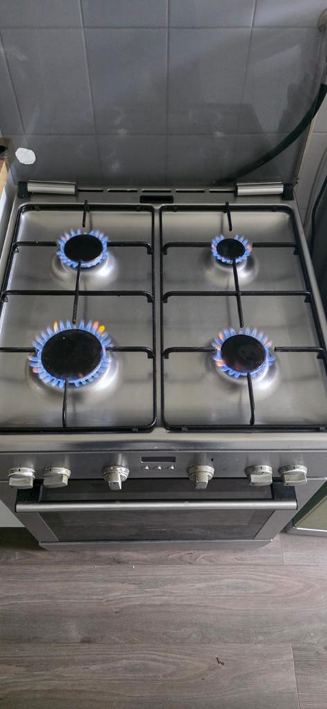 Siemens gasfornuis, Ophalen, Gebruikt, 4 kookzones, Gas