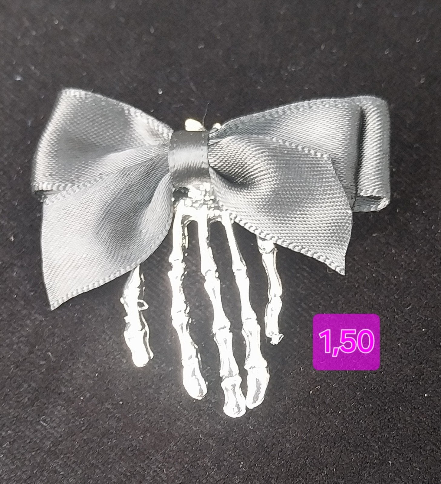 Gothic Haarspeld met Skelet Hand en Strik, Ophalen of Verzenden, Nieuw, Haarspeld