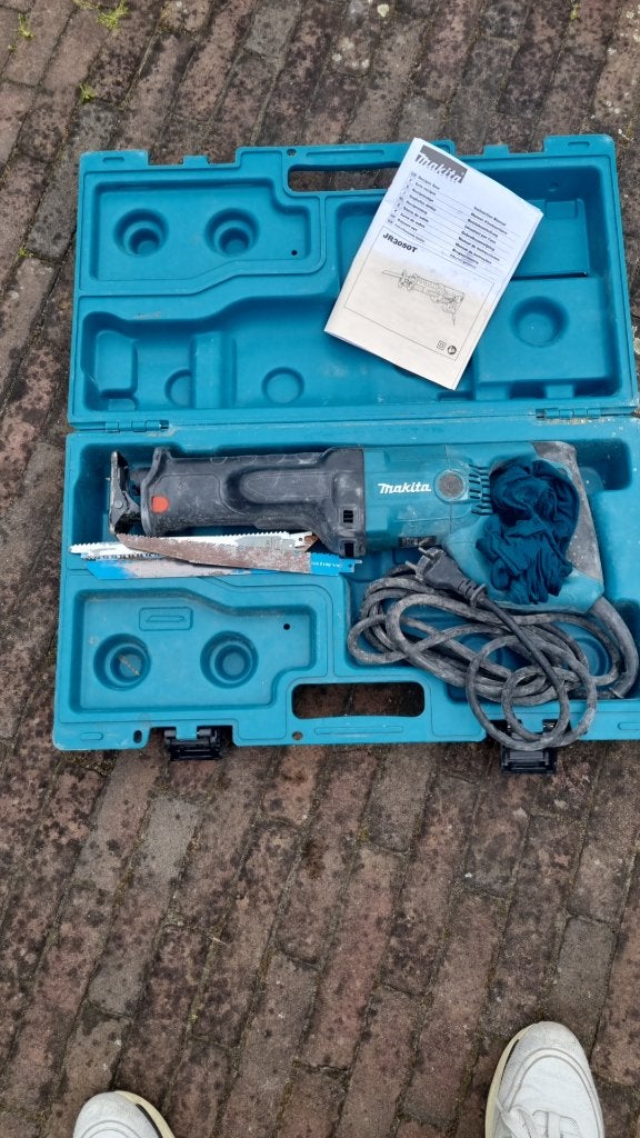 Reciprozaag, Ophalen, Gebruikt, 70 mm of meer, 600 tot 1200 watt