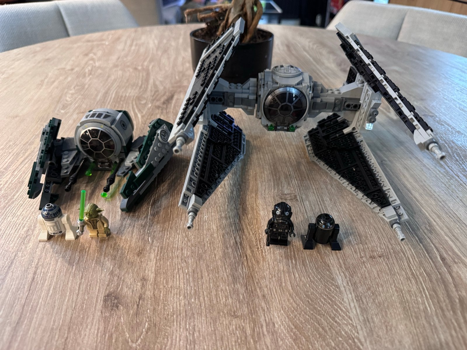 Lego Star Wars Yoda's Jedi Starfighter & TIE Interceptor, Star Wars, Lego, Ophalen of Verzenden, Zo goed als nieuw