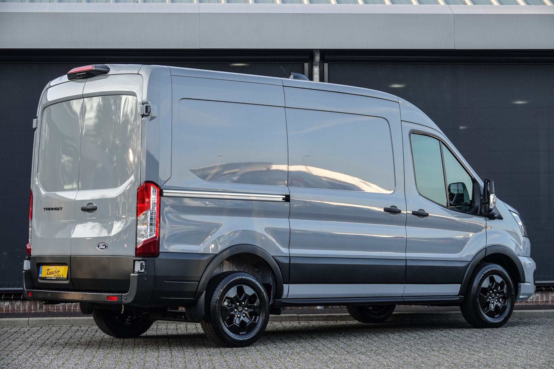 Ford Transit L2H2 2.0Tdci 130Pk | 310 | Raptor Edition | Vir, Auto's, Bestelauto's, Voorwielaandrijving, 12 maanden, Stof, Zwart