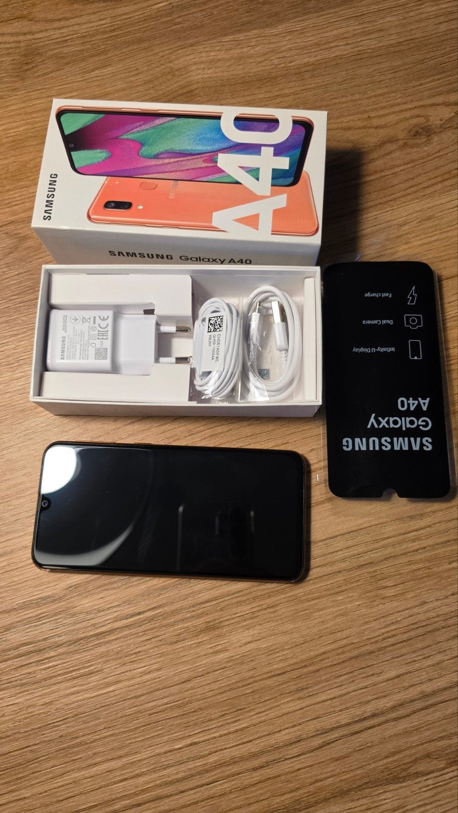 Samsung Galaxy A40 - Compleet in doos met accessoires, Gebruikt, Zwart, Ophalen of Verzenden, 64 GB