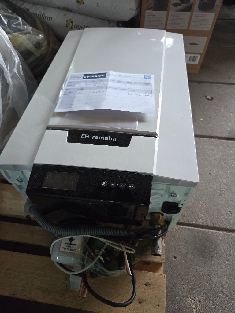 Remeha Tzerra Ace 28C CW4 CV-ketel - Recent onderhoud, Ophalen, Gebruikt, Aardgas, Boiler