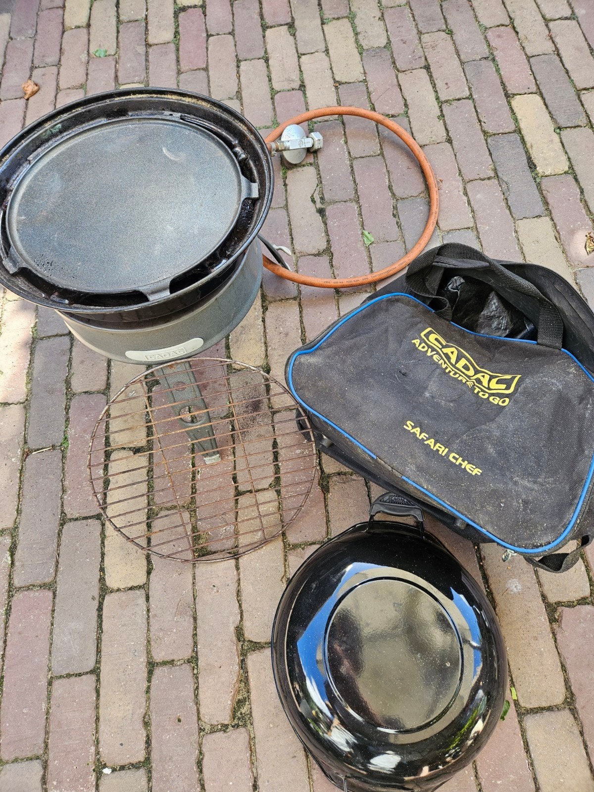 cadac gasbarbecue, Ophalen