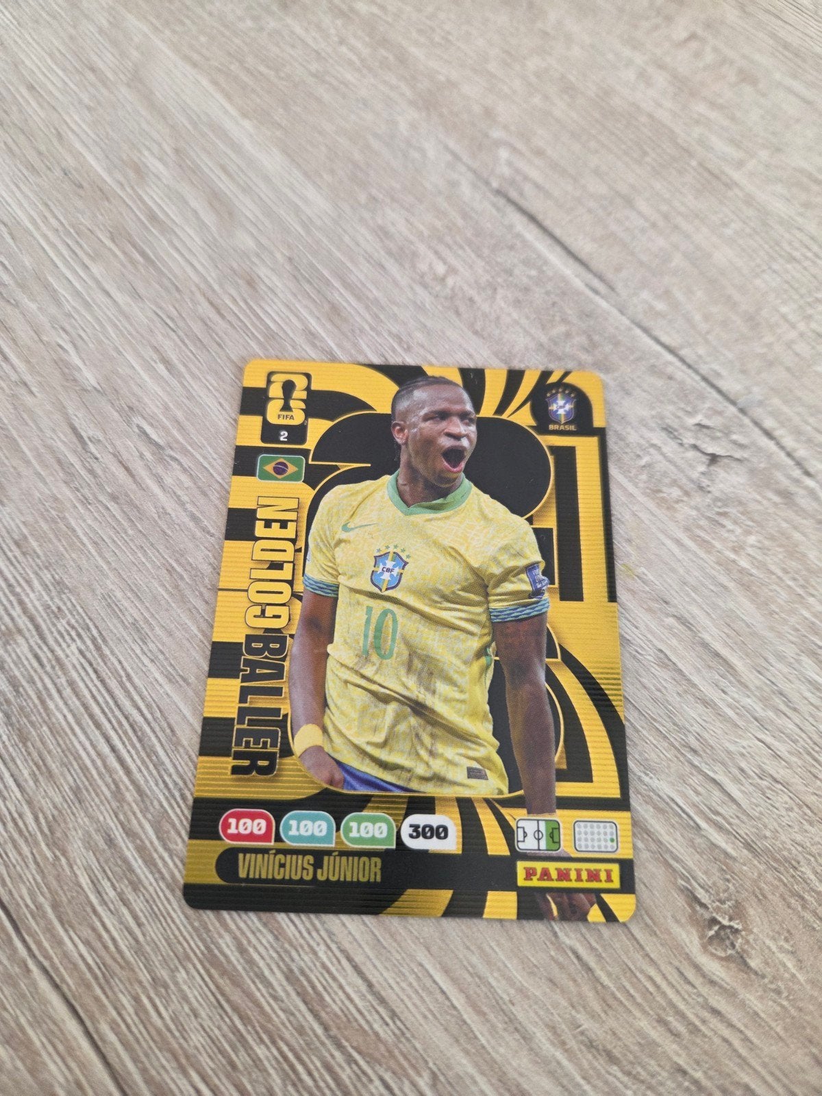 Panini FIFA 365 Adrenalyn XL 2022 Golden Baller Vinicius Jr, Ophalen of Verzenden, Zo goed als nieuw, Buitenlandse clubs, Poster, Plaatje of Sticker