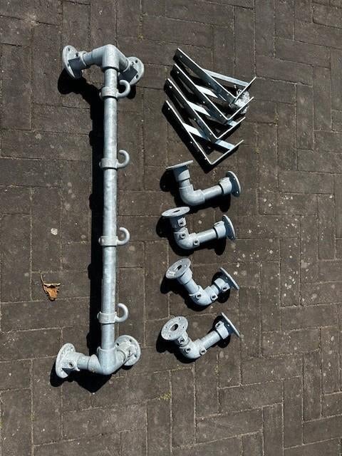 Kapstok van steigerbuis + plankdragers, verzinkt staal, Ophalen, Overige materialen, Gebruikt, Overige typen