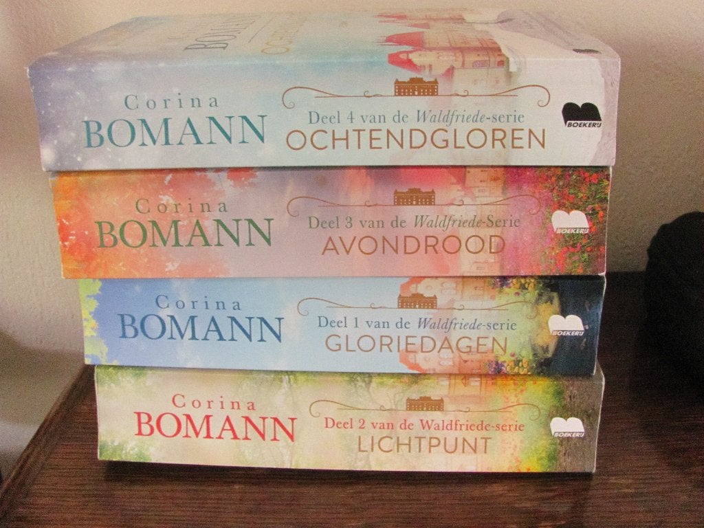 Corina Bomann WALDFRIEDE 4 delen, Boeken, Ophalen of Verzenden, Zo goed als nieuw, Corina Bomann