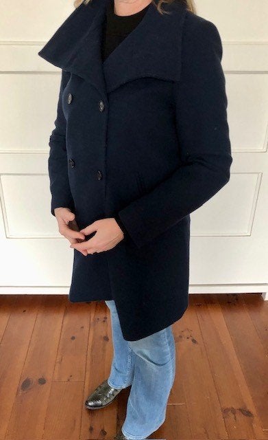 Warme donkerblauwe jas Benetton maat 36, Blauw, Benetton, Ophalen of Verzenden, Zo goed als nieuw