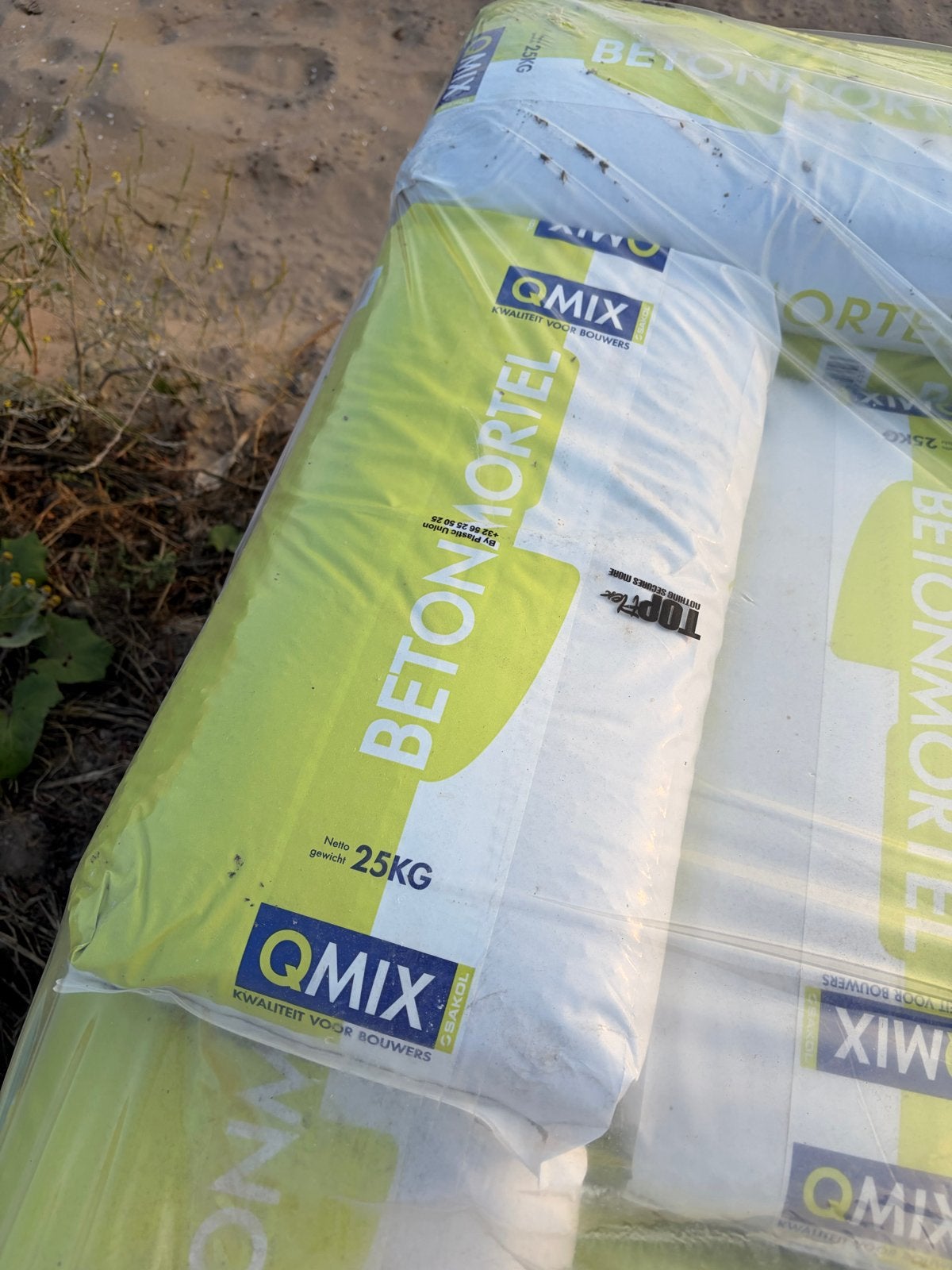 36 zakken QMIX betonmortel 25KG - Nieuw en ongebruikt, Ophalen, Nieuw