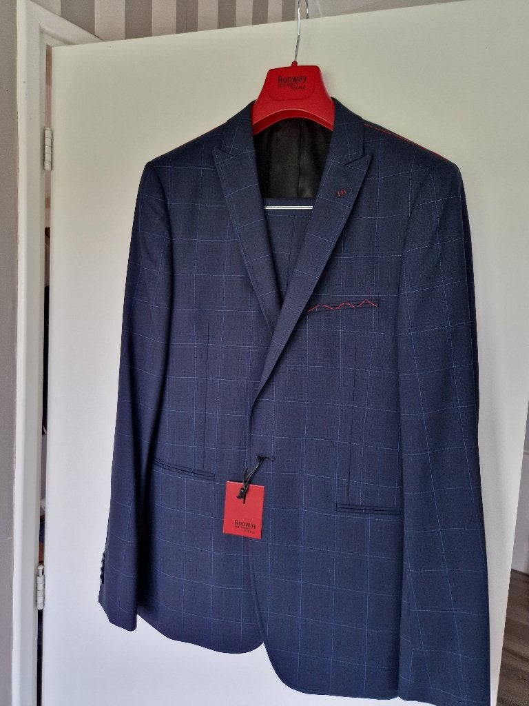 Pak Runway Party L, Ophalen of Verzenden, Nieuw, Maat 48/50 (M), Blauw