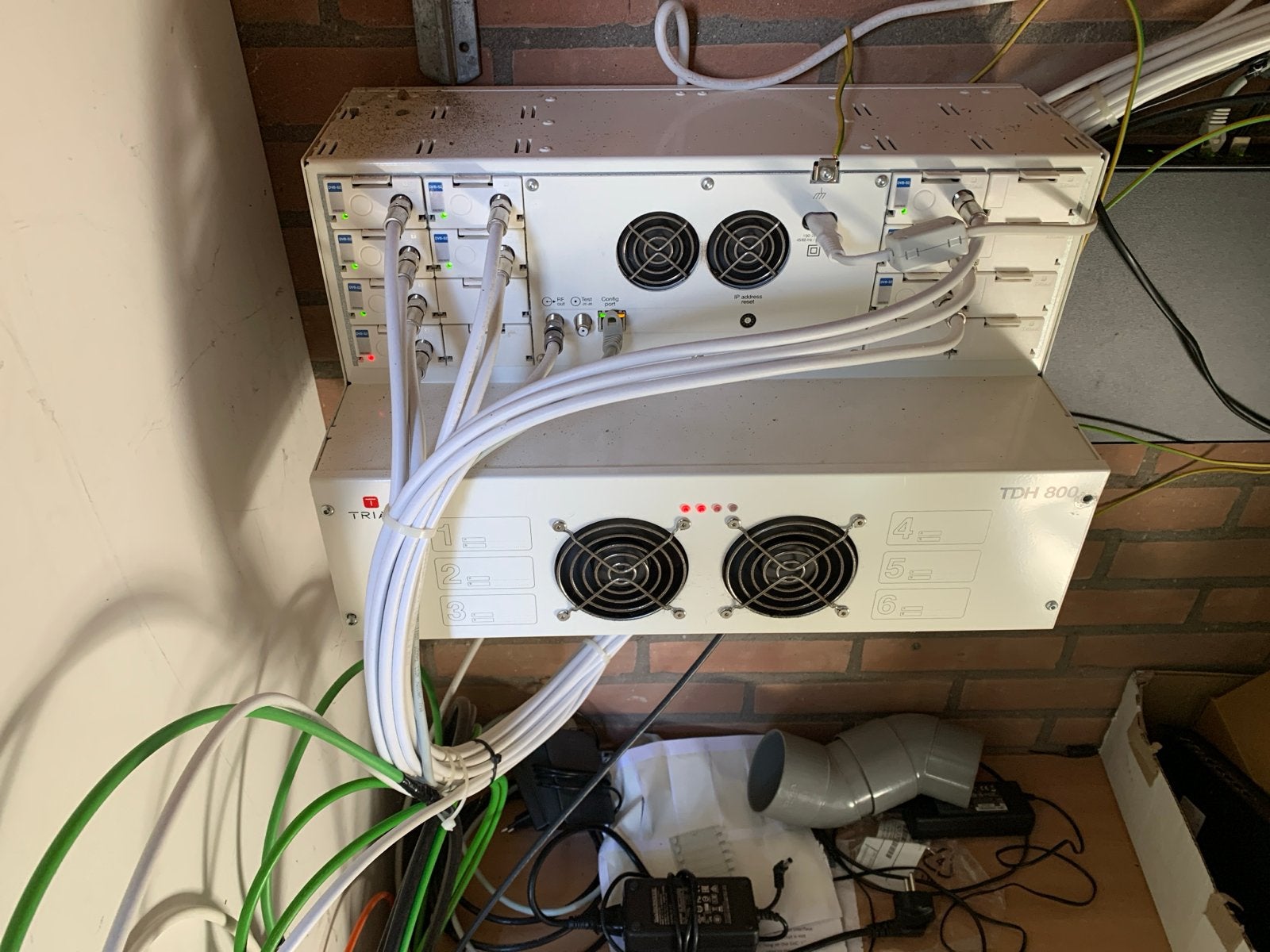 Triax TDH 800 Hoofdstation voor TV/Video/Audio, Ophalen of Verzenden, Gebruikt, Audio