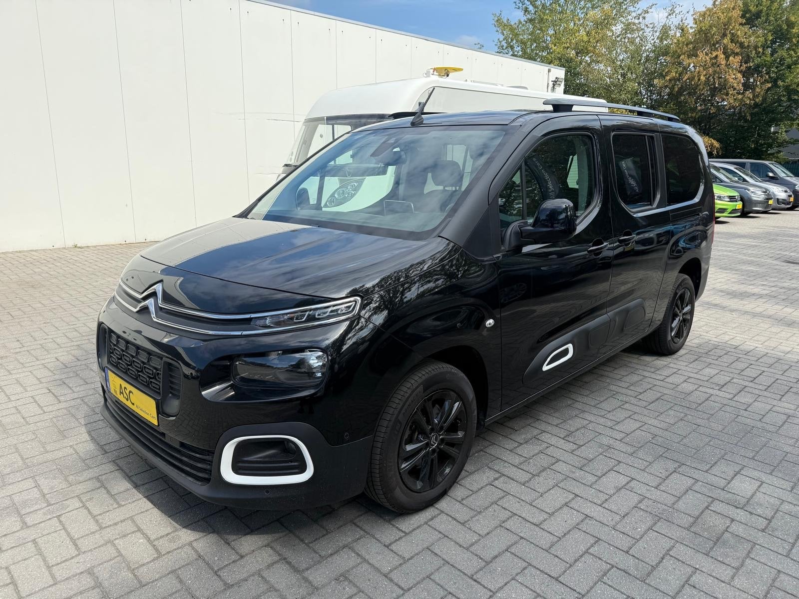 Citroën Berlingo L2 Rolstoelauto 5+1 Automaat - Alle opties, Auto's, Dealer onderhouden, Gebruikt, Zwart, 14 km/l