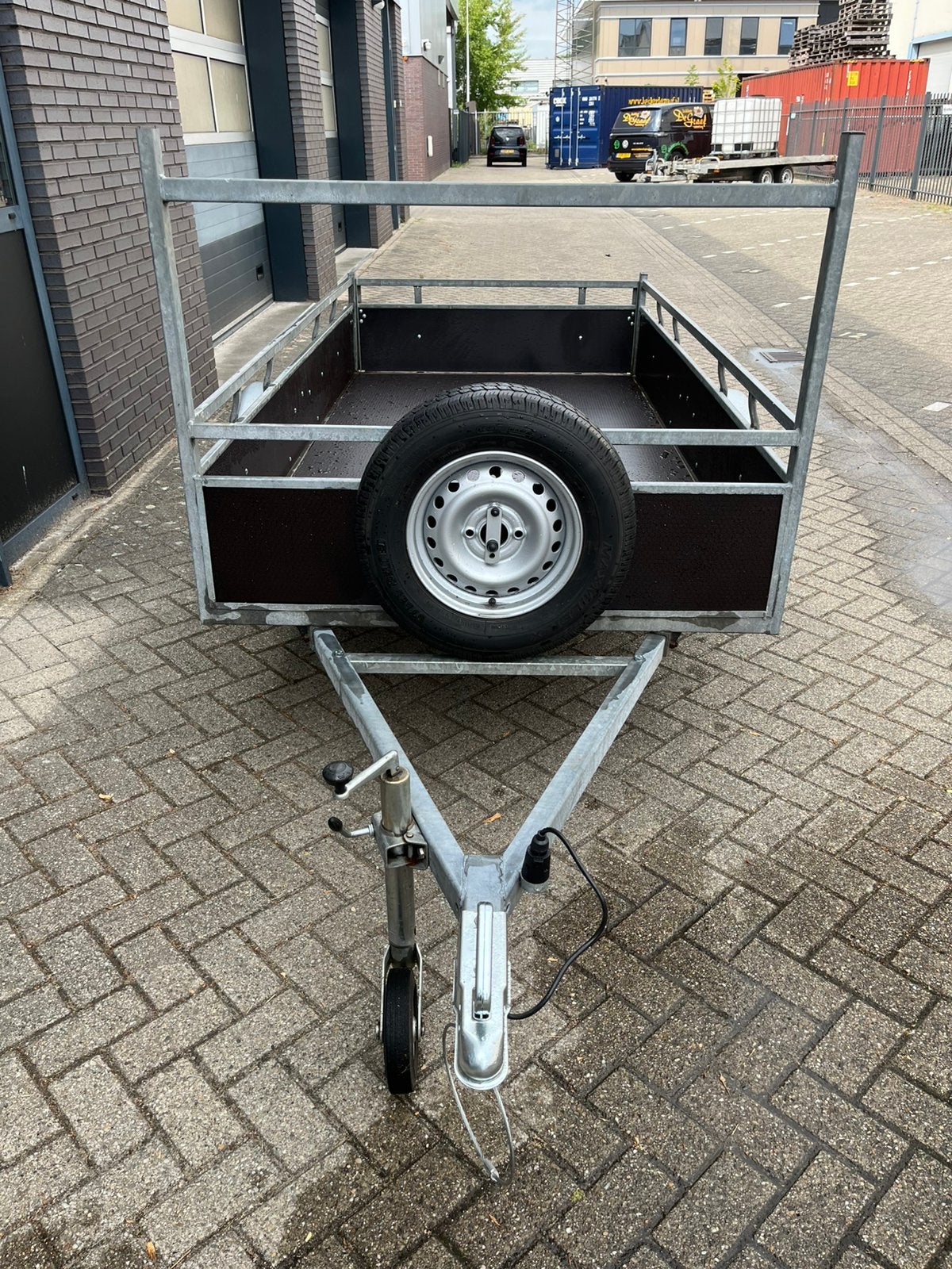 Aanhangwagen 750 kg rijbewijs B, Ophalen, Uraniumweg 39 3812 RJ Amersfoort, Simon van de Grift beheer bv, Zo goed als nieuw