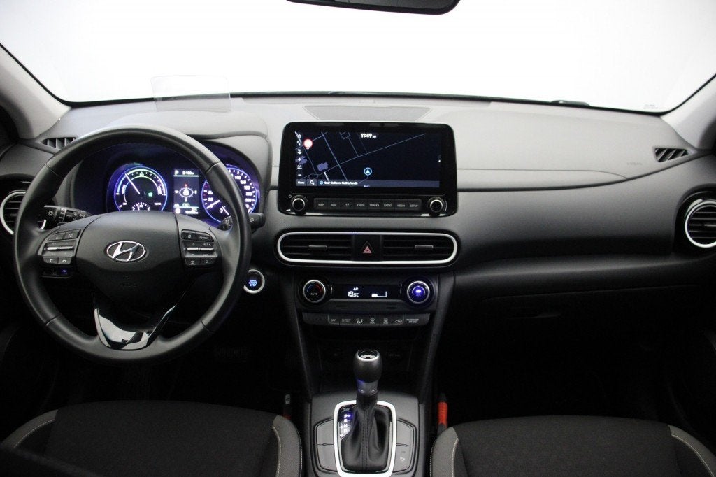 Hyundai KONA 1.6 GDI HEV Fashion - Carplay, Camera, Adapt. C, Gebruikt, Wit, Hybride Elektrisch/Benzine, SUV of Terreinwagen