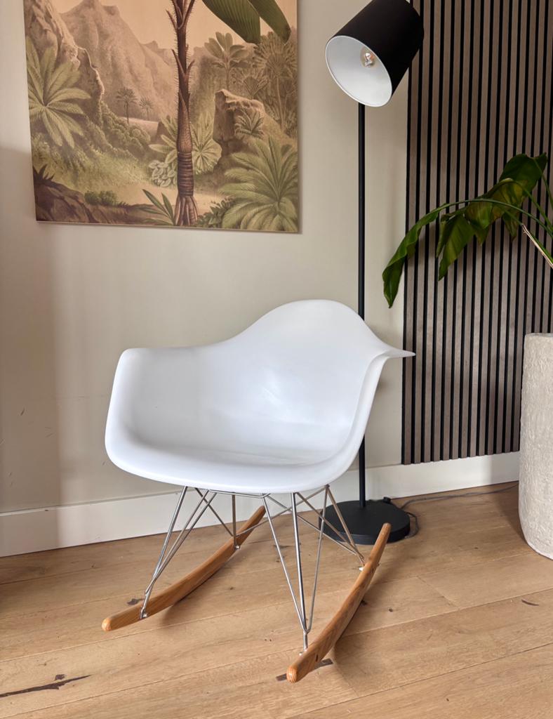 Lookalike Vitra Rar schommelstoel wit, Ophalen, Zo goed als nieuw, Wit, Eén