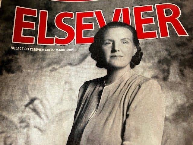 Prinses Juliana 1909-2004 Elsevier bijlage + kranten, Verzamelen, Ophalen of Verzenden, Gebruikt, Nederland, Tijdschrift of Boek