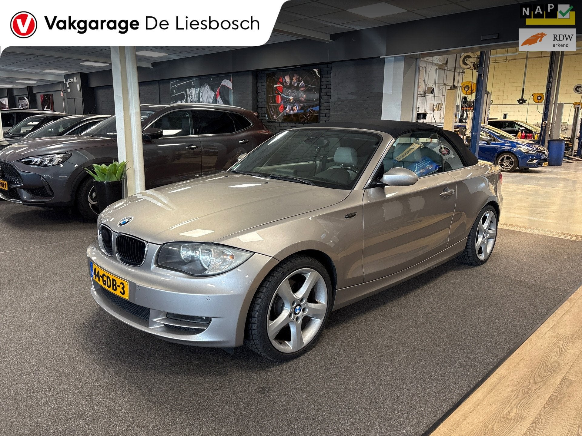 BMW 1-serie Cabrio 120i High Executive/navi/boeken/clima/net, 1-Serie, 4 cilinders, Cabriolet, 4 stoelen