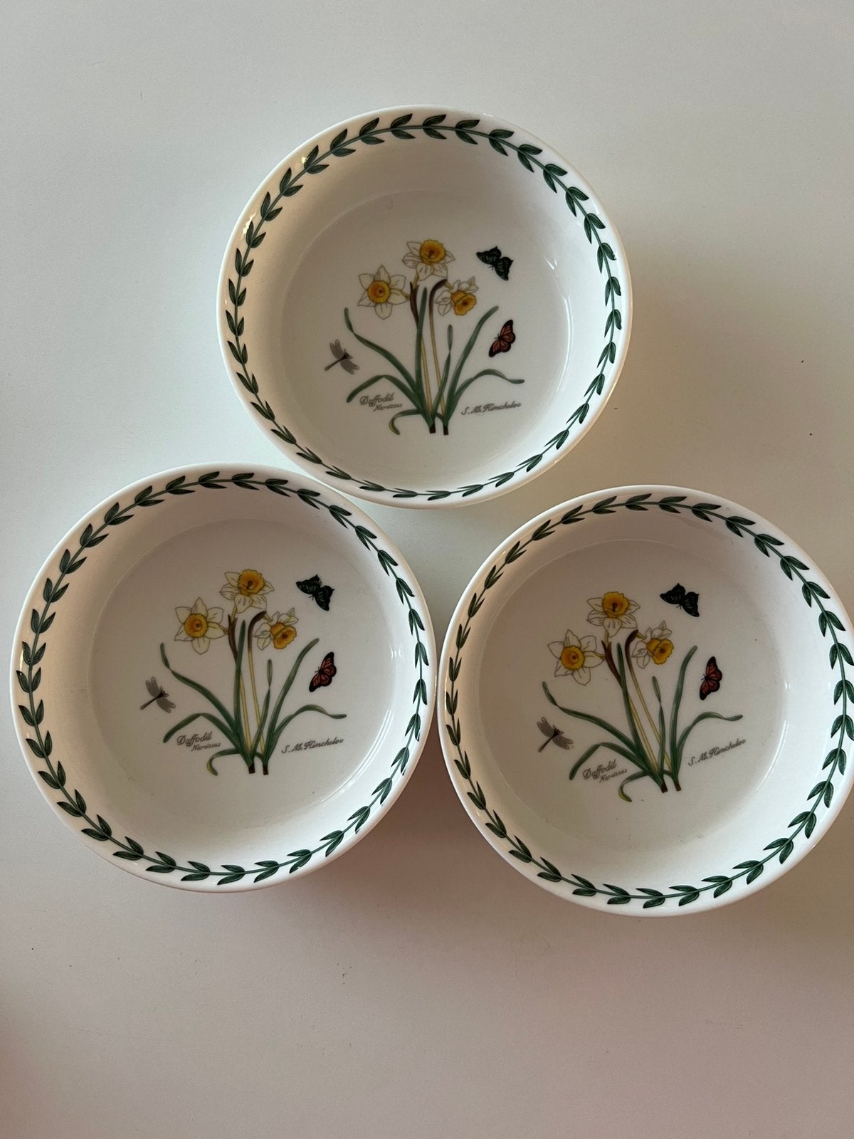 3 schalen  Zuid-Koreaans merk Miryang Ceramic MYG., Ophalen of Verzenden, Zo goed als nieuw, Overige stijlen, Schaal of Schalen