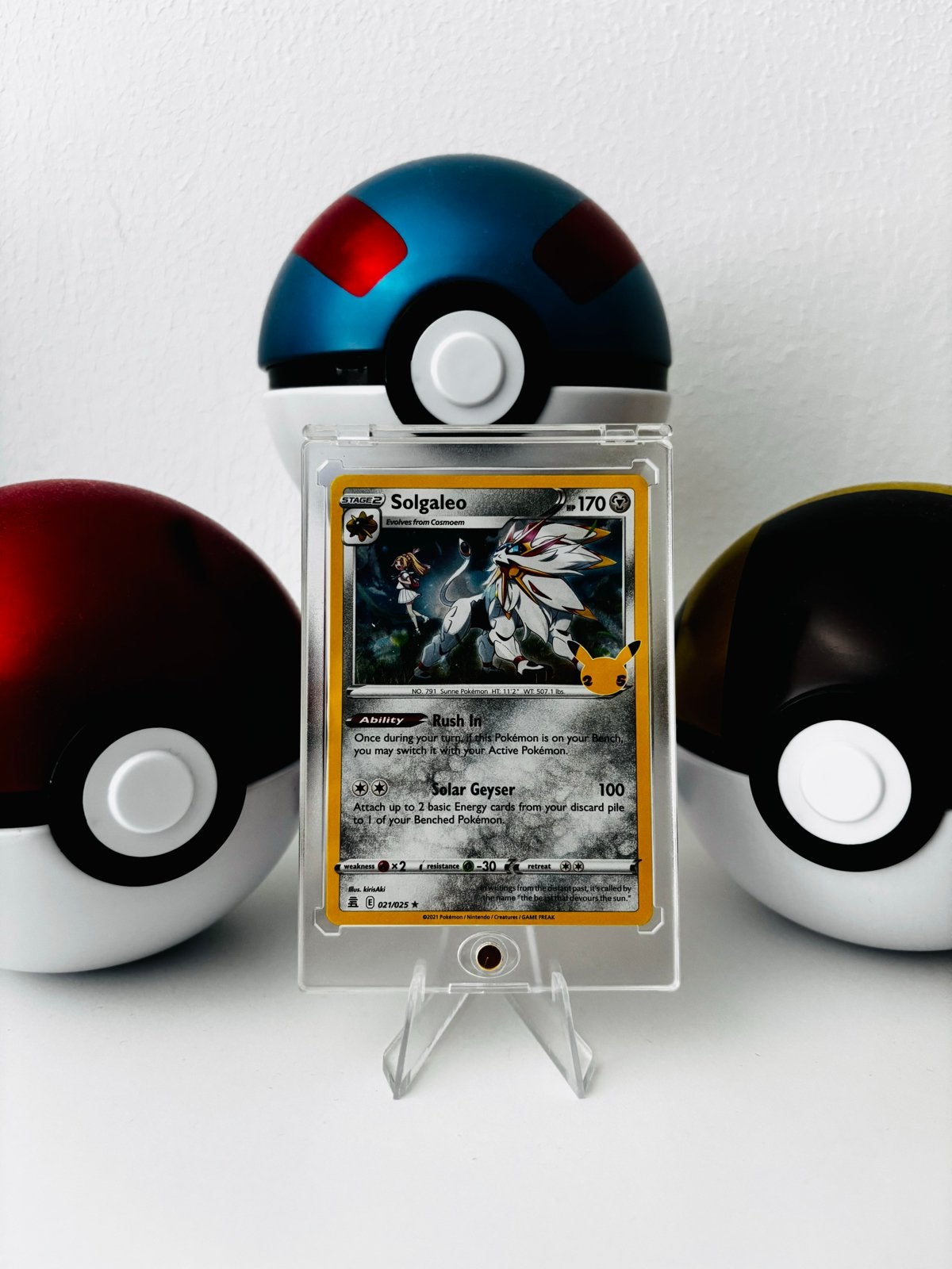 Solgaleo 170HP 25th Anniversary Pokémon Kaart, Ophalen of Verzenden, Zo goed als nieuw, Losse kaart